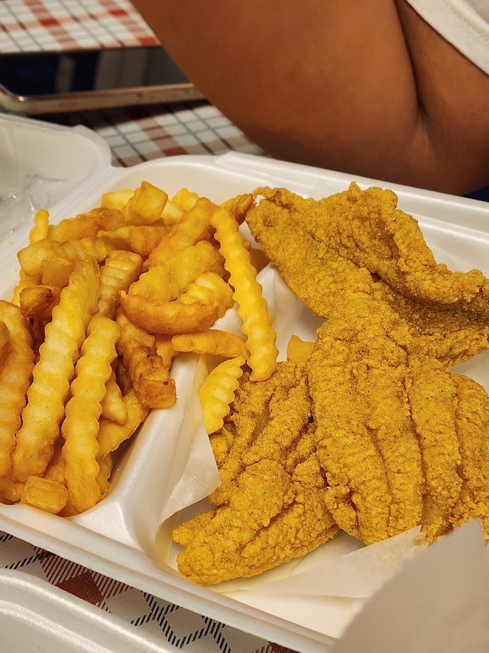 3 PC Catfish w Double Fries
